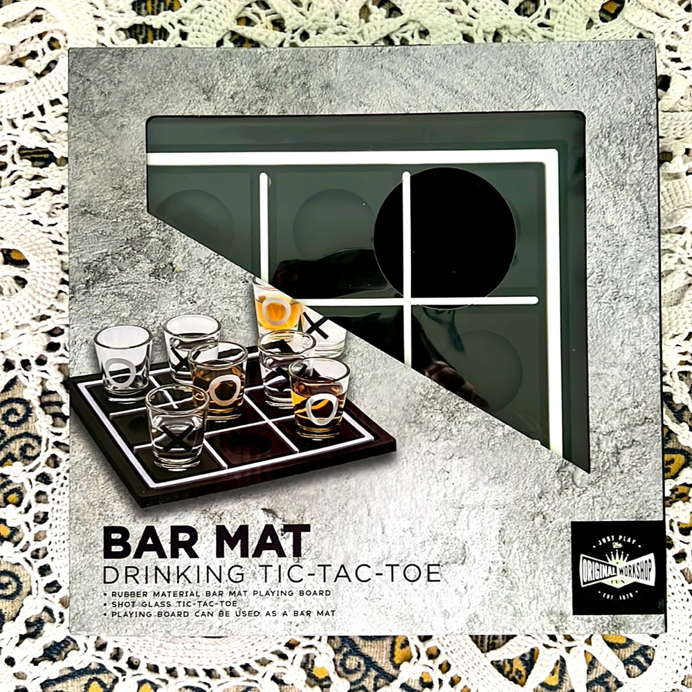 Bar Mat Drinking Tic-Tac-Toe set